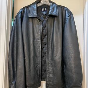 Gap adult men’s leather jacket - small